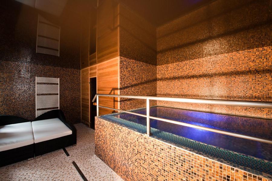 Cerna Louze Hotel Branžež Buitenkant foto